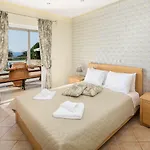 Kalypso With Private Swimming Pool Willa Halikounas