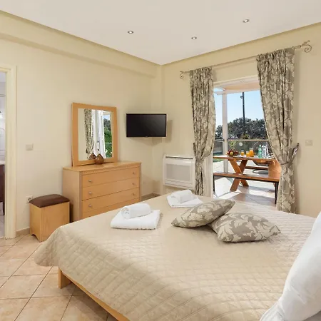 Villa Kalypso With Private Swimming Pool Halikounas