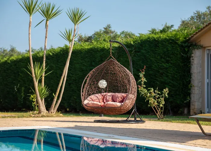 Kalypso With Private Swimming Pool