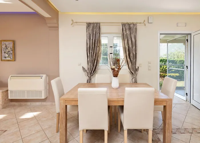 Kalypso With Private Swimming Pool *